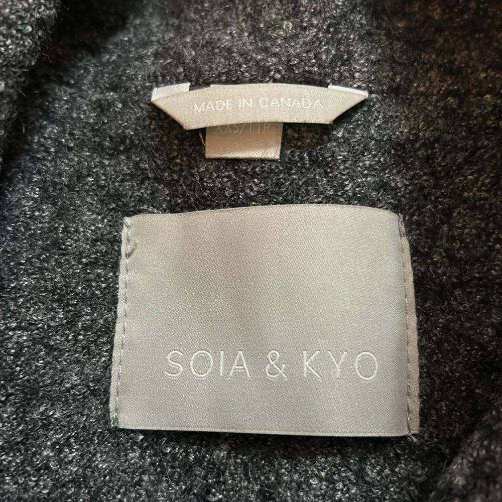 SOIA and KYO 'Reagan' Asymmetrical Bouclé  Jacket wool Charcoal Coat  XXS nwot - Picture 4 of 8